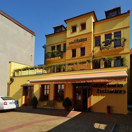 Hotel U Radnice Louny Bagian luar foto
