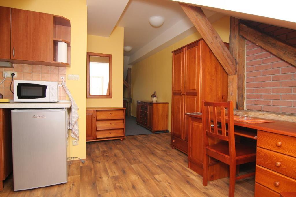Hotel U Radnice Louny Ruang foto