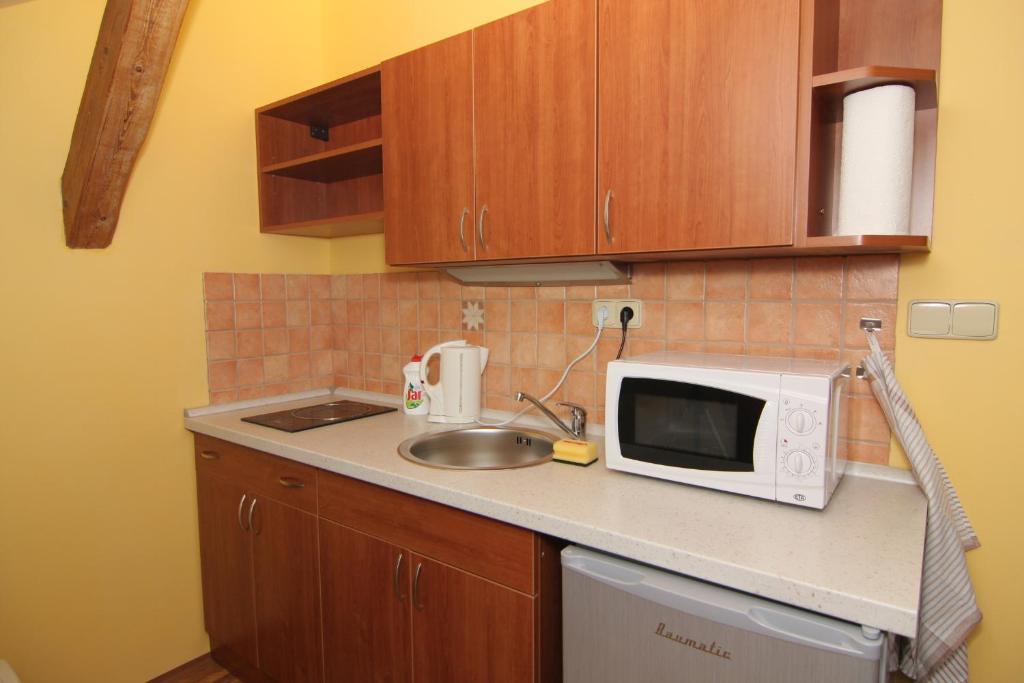 Hotel U Radnice Louny Ruang foto