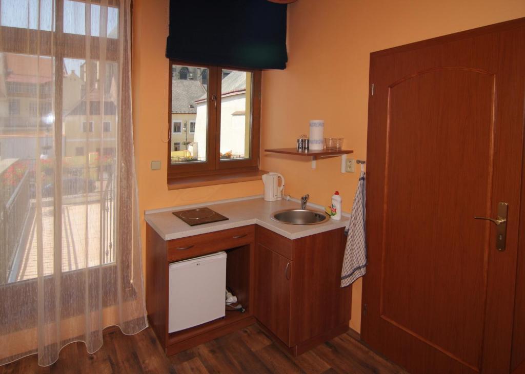 Hotel U Radnice Louny Ruang foto