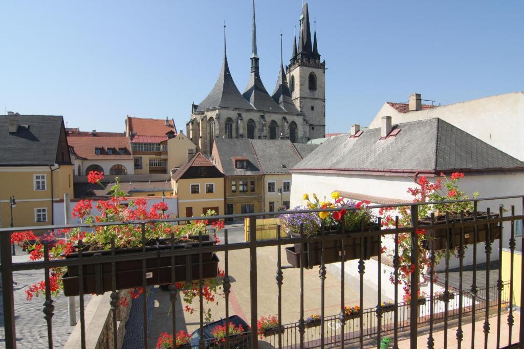 Hotel U Radnice Louny Ruang foto