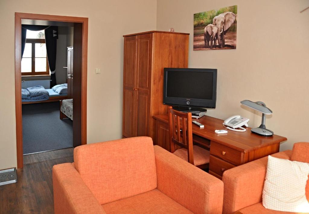 Hotel U Radnice Louny Ruang foto