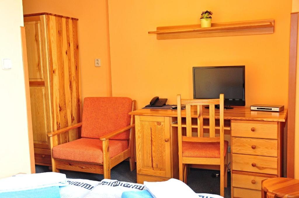 Hotel U Radnice Louny Ruang foto