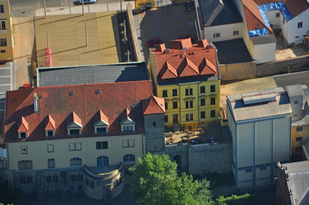 Hotel U Radnice Louny Bagian luar foto